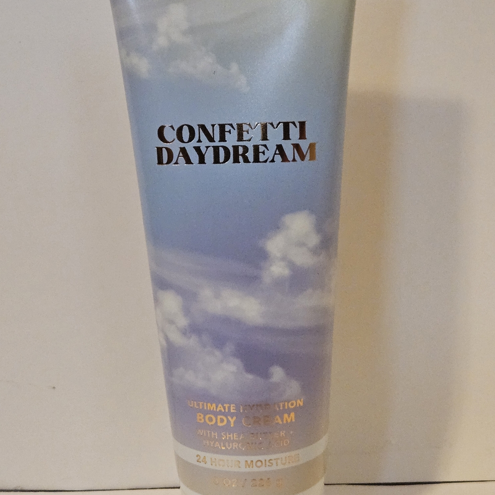 Bath & Body Works Body Cream -  Confetti Daydream